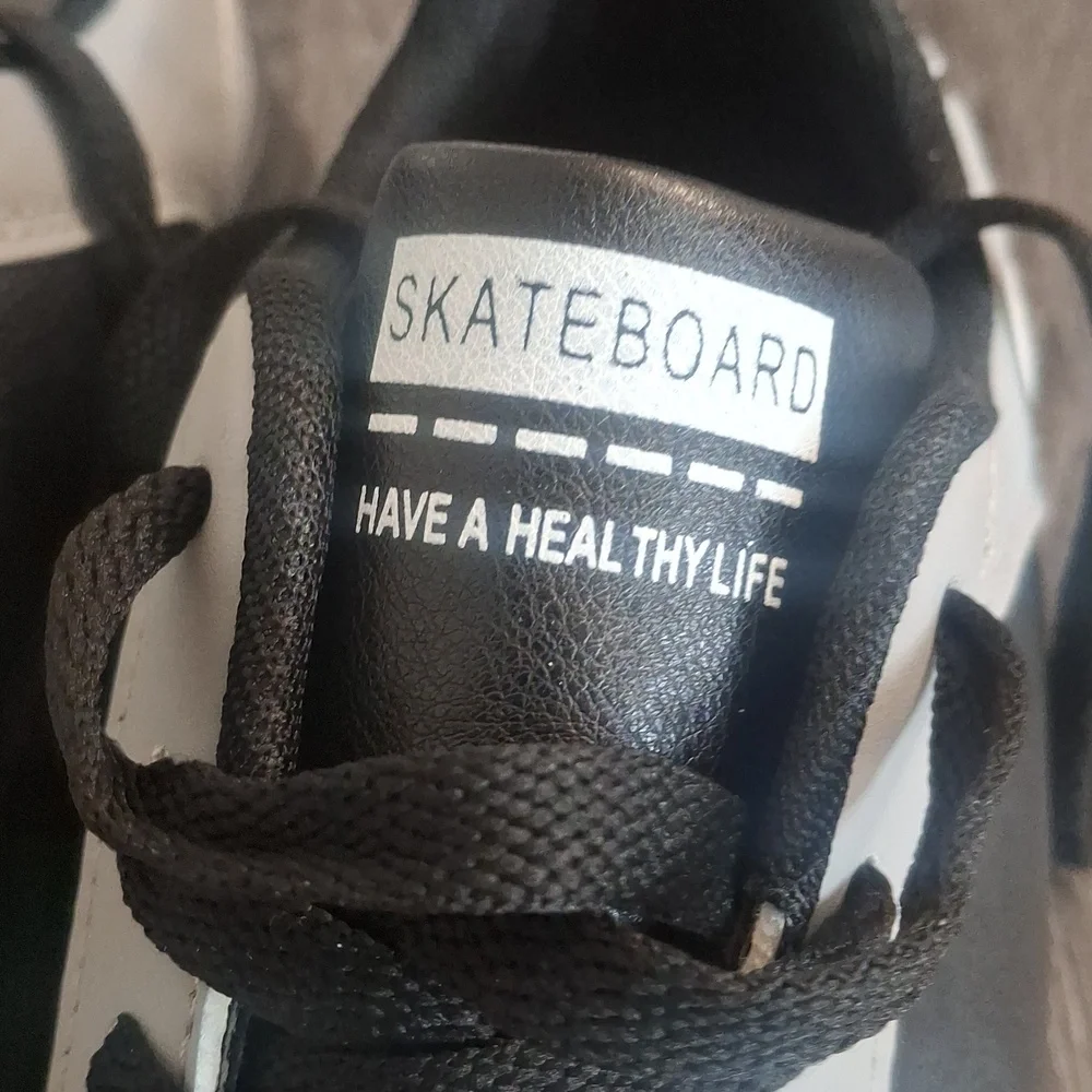 Skateboard Sneakers- Mens Sz 8 - Euro-41